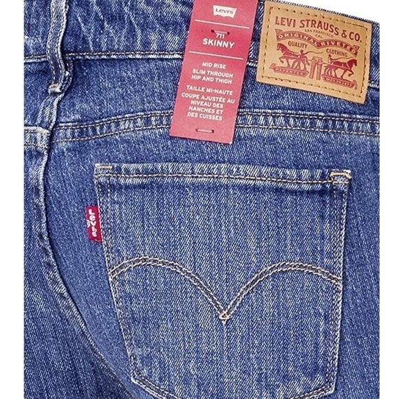 Hard to find Levis - Picture 6 of 7
